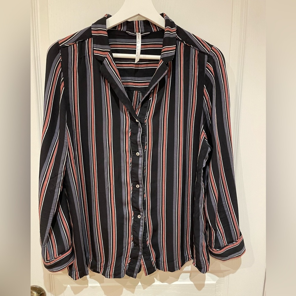 ⭐️ Paper Label Blouse - Small